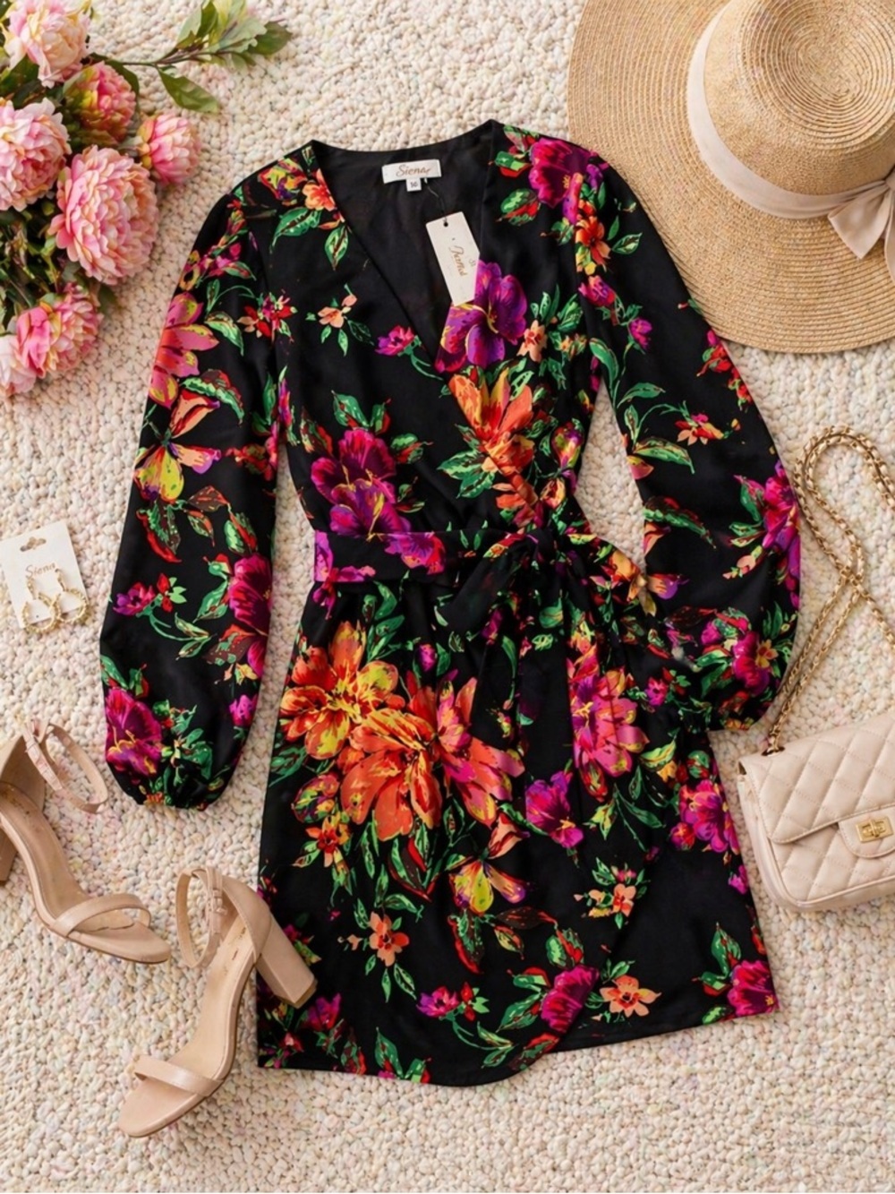 Siena Black Floral Print Surplice Mini Dress Size 6 NWT Wrap - Picture 2 of 7